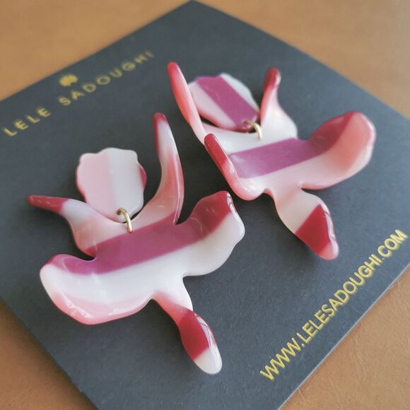 Lele Sadoughi Small Paper Lily Burgundy Stripe Earrings - Picture 2 of 3